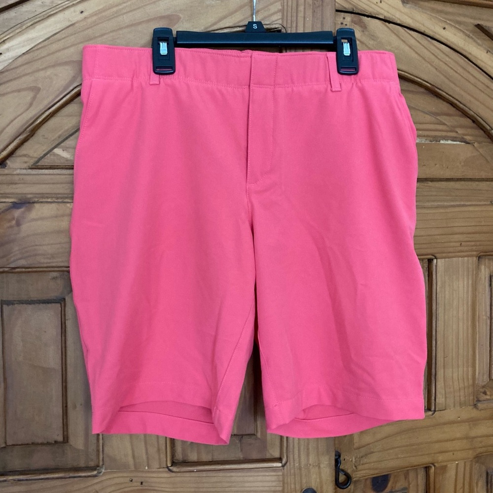 2/10.00 Women’s Under Armor Shorts